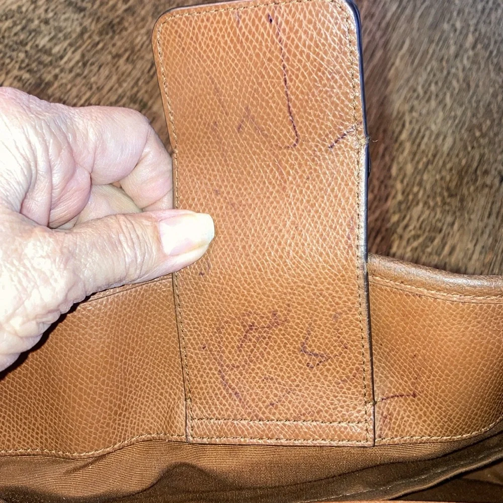 COACH Carmel color hand/shoulder bag, attached key holder, see pics $120 - Picture 12 of 13